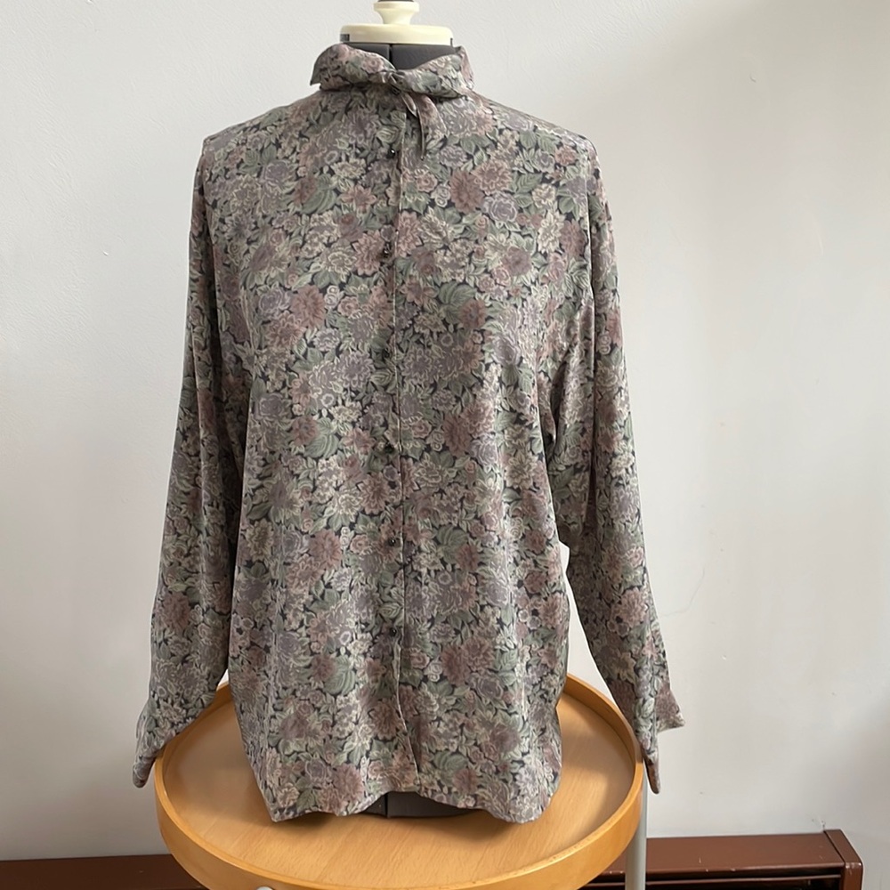 Alan Austin Vintage 100% Silk Blouse